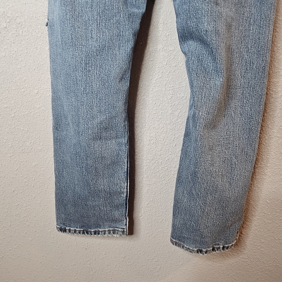 Wrangler Mens Jeans 38 X 30 Relaxed Fit Comfort Blue Distressed Straight Leg - Picture 6 of 12